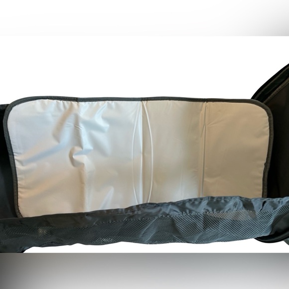 LEQUEEN Baby Diaper Bag Waterproof  Backpack Portable Crib Changing Station EUC. - Picture 13 of 15